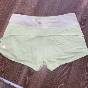 Lululemon size 4 2.5” speed shorts light green
